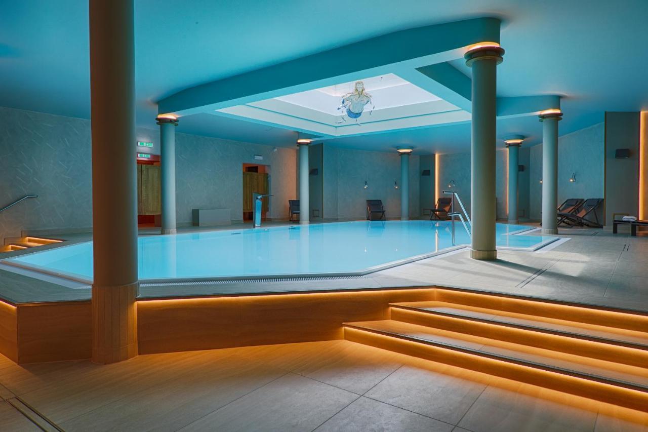Meeressterne Schlossappartements Heringsdorf ภายนอก รูปภาพ