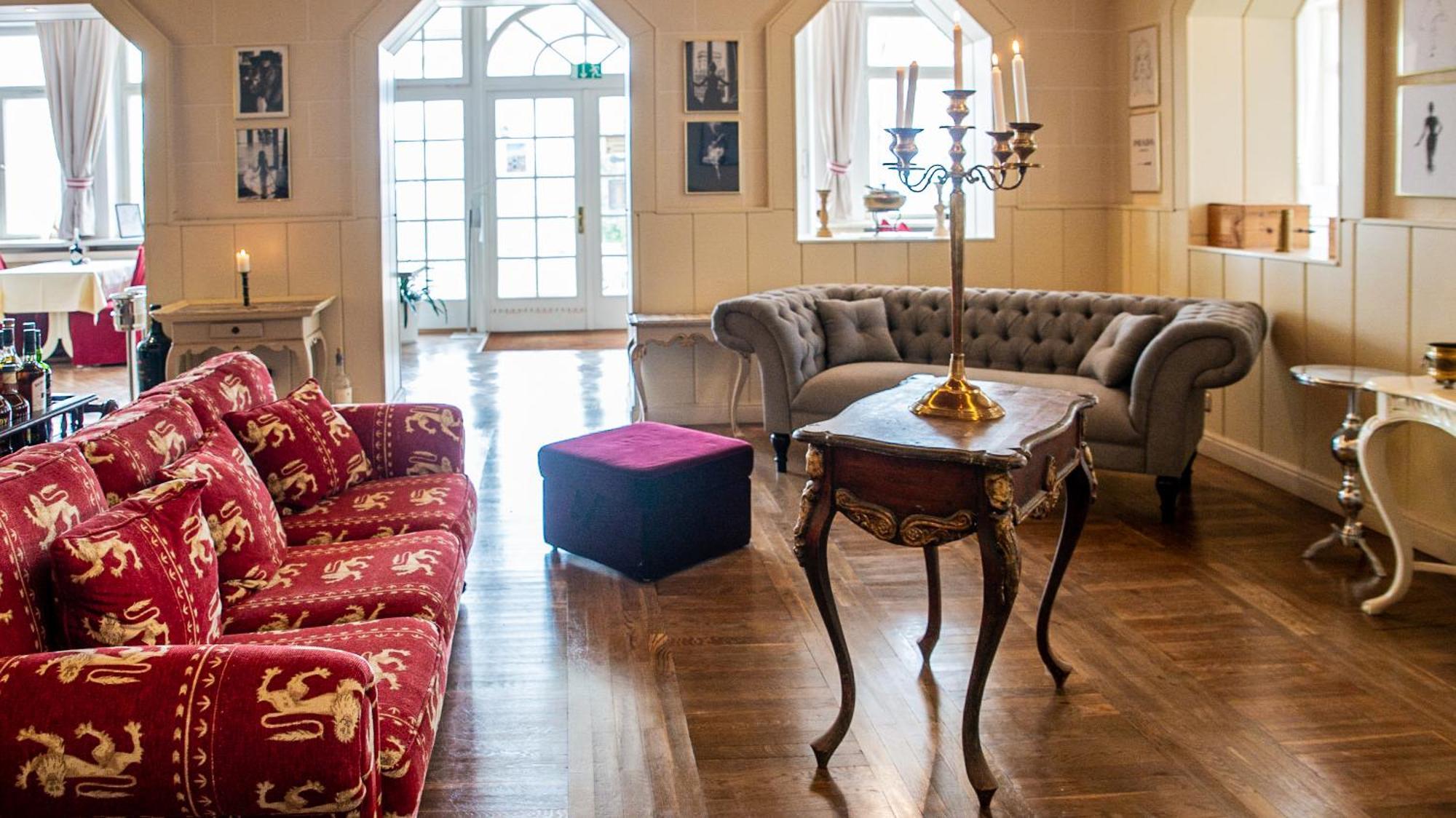 Meeressterne Schlossappartements Heringsdorf ภายนอก รูปภาพ