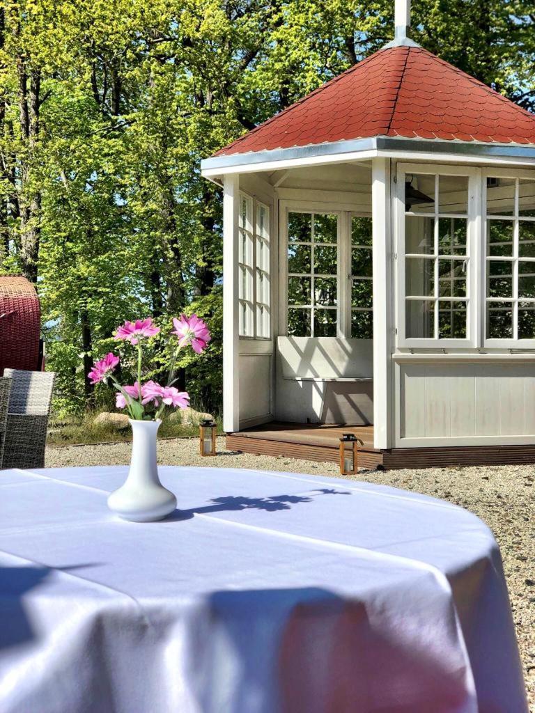 Meeressterne Schlossappartements Heringsdorf ภายนอก รูปภาพ