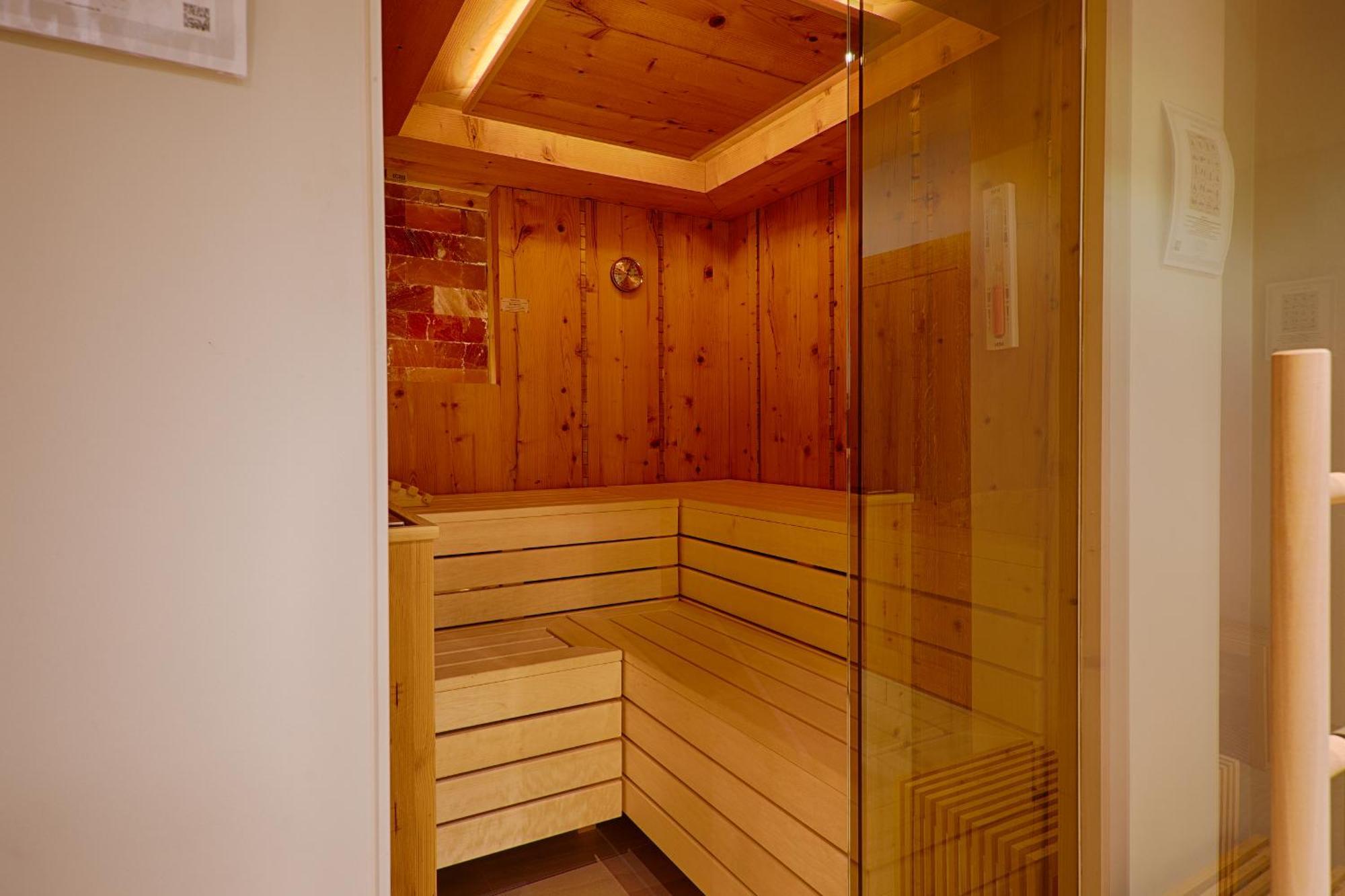Meeressterne Schlossappartements Heringsdorf ภายนอก รูปภาพ